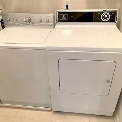 Lot 046-UP: Maytag Washer & Dryer 

