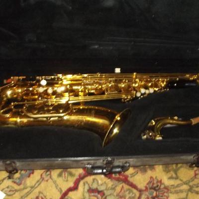 Tenor Saxophone .