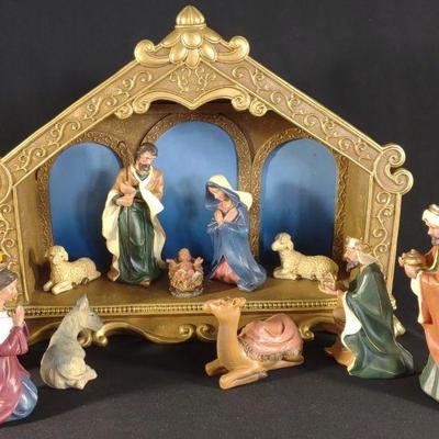 Nativity Christmas Set w/ Fontanini Structure