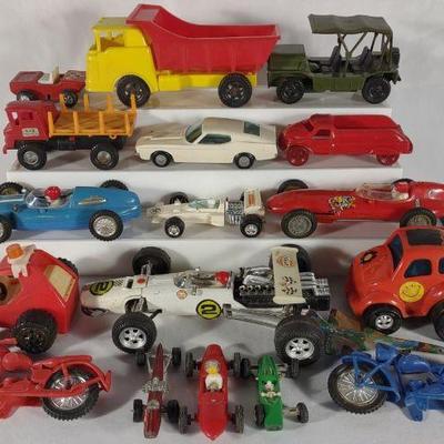20 1970s Toy Cars, Race Cards & Motorcycles