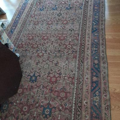 4.7' x 9.75' hand made rug
