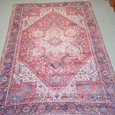 ANTIQUE HAND KNOTTED LARGE HERIZ RUG
