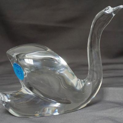 BACCARAT CRYSTAL SWAN