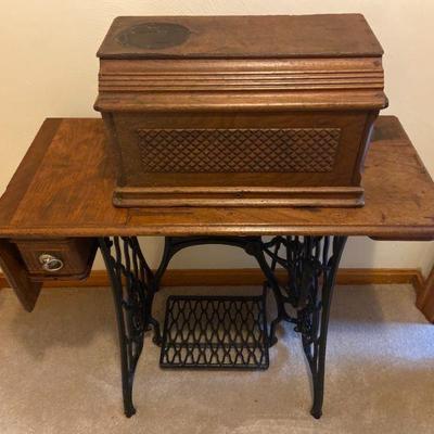 Antique Singer Sewing Machine with Cabinet