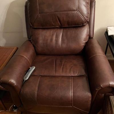Lift a chair - like new 