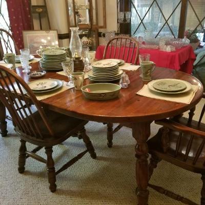 Pine dining table & chairs