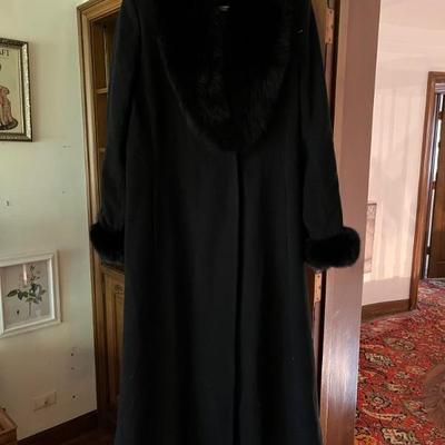 Vintage and new designer clothes and shoesâ€”clothes sizes 2-12â€”Burberry, Armani, Valentino, Ralph Lauren, Max Mara, J. Crew black...