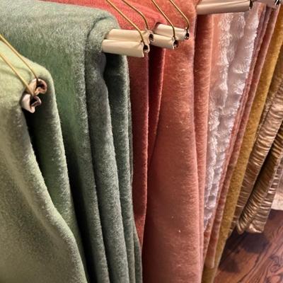 vintage linens and blankets