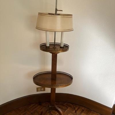 floor lamp with gallery shelves
