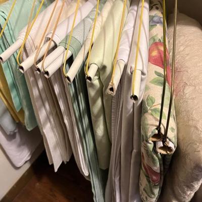 vintage linens and blankets