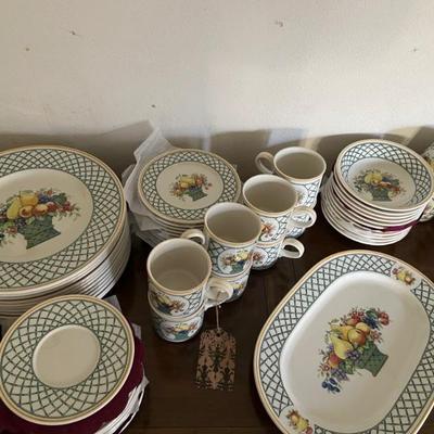 set of Villeroy and Boch Basket--12 place settings