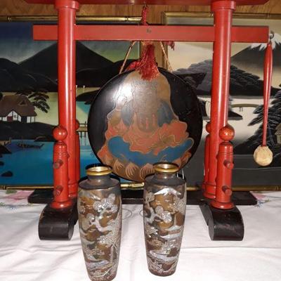 Japanese table gong and a pair of bronze and mother of pearl vases 
