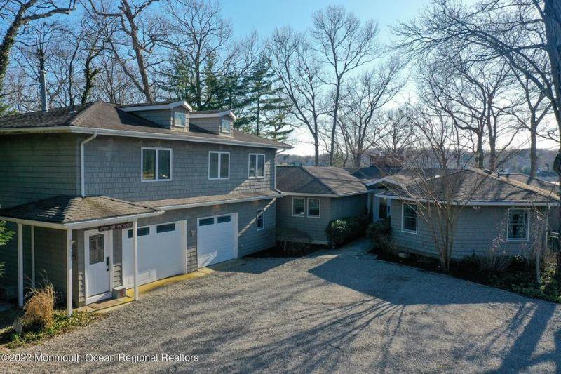 WALL...MANASQUAN RIVER WATERFRONT...3 DAY DESIGNER BLOW OUT MOVING SALE...ENTIRE CONTENTS