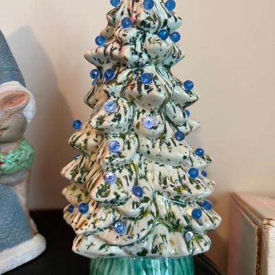 10â€ 1990â€™s ceramic Christmas tree $25