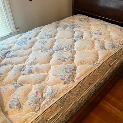 Pillowtop Sold
Twin Boxspring available $20