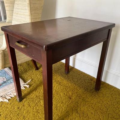 Small work table w/drawer $55