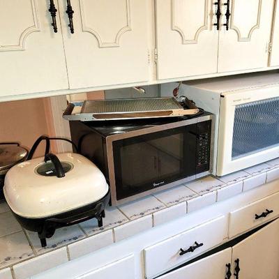 Countertop Appliances - Microwaves, Electric Fryer, Warmer, Mid-Century Chafing Dish