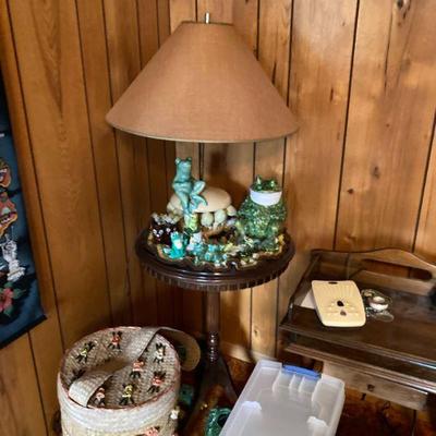 frog lamp and frogs