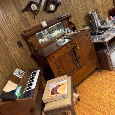 oak clawfoot sideboard