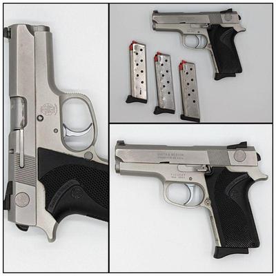 Smith and Wesson Model 3953  9mm w/3 mags