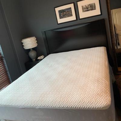 Ashley Furniture Queen Bed