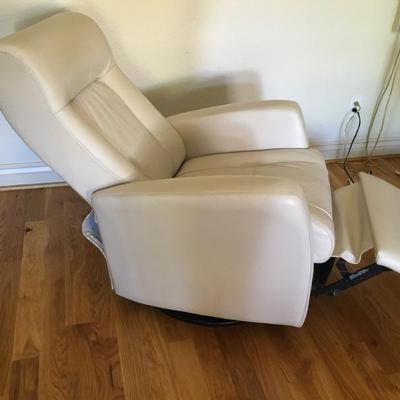  Comfortable Swivel Power Reclining Chair