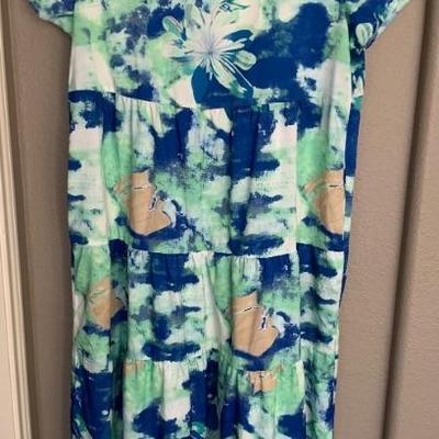 Just Fashion Now. Large