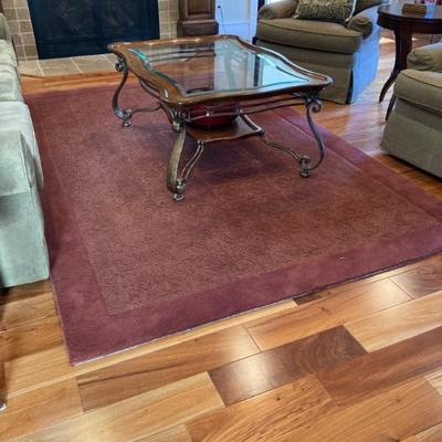 9' x 6' maroon area rug