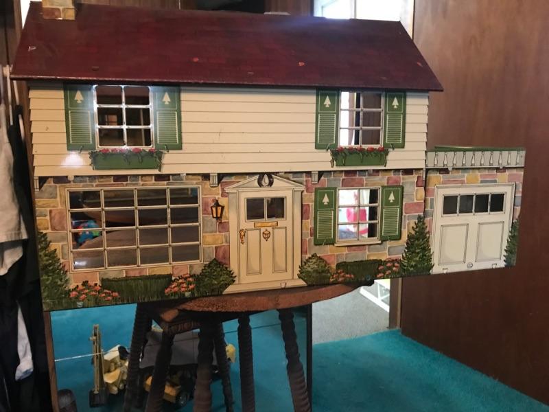 Williamsburg Estate Sale