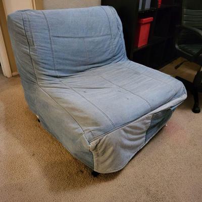 chair that pulls to twin bed