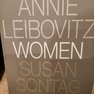 Anne Leibovitz women book