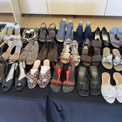 Shoes mainly size 8, but some are 7 and up to 8-1/2