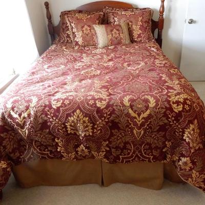 Double bed - bedding included free