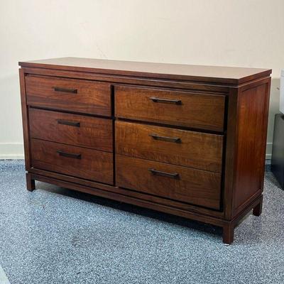 THOMASVILLE SIX DRAWER CHEST | Dark wood dresser / chest of drawers, with two banks of three drawers - l. 58 x w. 19 x h. 34.5 in.