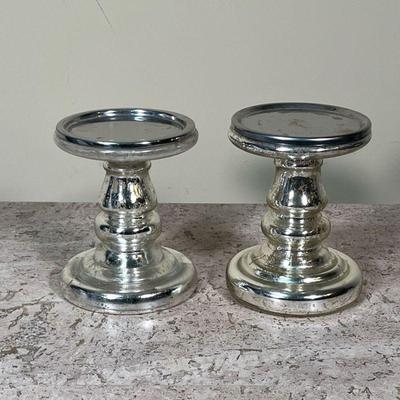 (2pc) POTTERY BARN CANDLE STANDS  |
Flat topped cans stick pillars - h. 6.5 x dia. 5 in.
