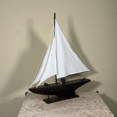 DECORATIVE MODEL SHIP  |
Wood model sail boat - l. 25 x h. 29 in.