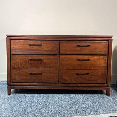 THOMASVILLE SIX DRAWER CHEST | Dark wood dresser / chest of drawers, with two banks of three drawers - l. 58 x w. 19 x h. 34.5 in.