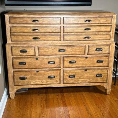 THOMASVILLE DRESSER & MEDIA CABINET  |
From the 