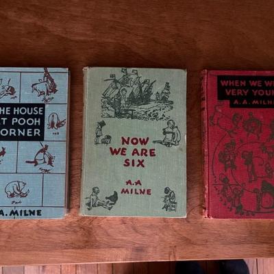 Vintage set of Winnie the Pooh books