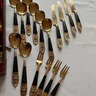 Set of bronze flatware with wood handles from Thailand, mid century, 16 place settings