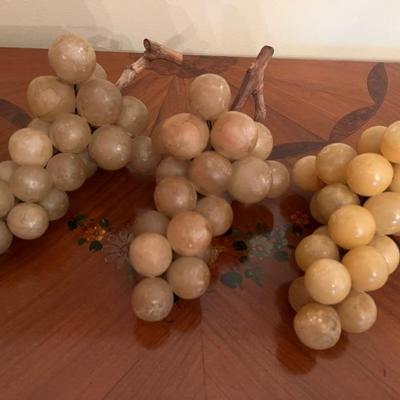 Vintage marble grape bunches