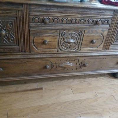 Side board buffet table