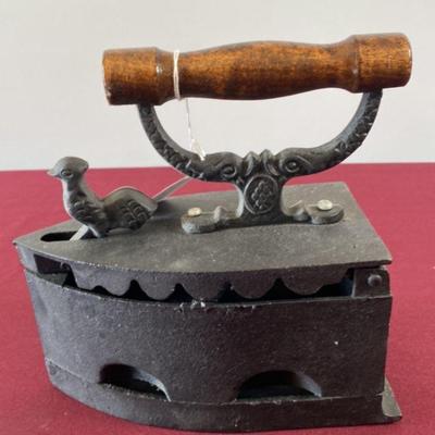 Coal Sad Iron with Rooster