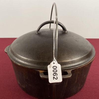 Cast Iron Dutch Oven