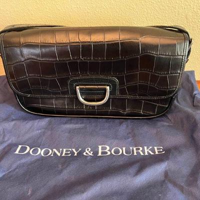 MKM234- Dooney Bourke Black Leather Shoulder Bag