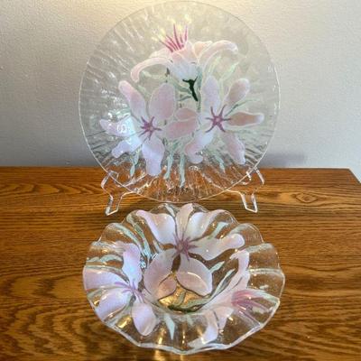 Sydenstricker Glass Pink Lily Bowl & Plate