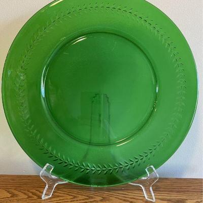 Emerald Green Textured Cut Glass 12" Charger