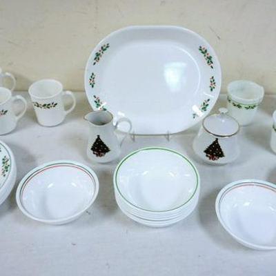 1301	GROUP OF ASSORTED CHINA INCLUDING PYREX HOLLY

