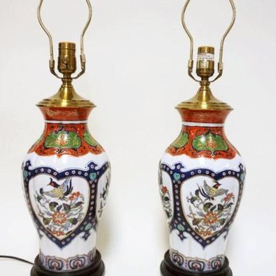 1013	PAIR OF PORCELAIN WILDWOOD LAMPHOLDER TABLE LAMPS, ASIAN STYLE W/PHOENIX BIRDS, APPROXIMATELY 23 IN

