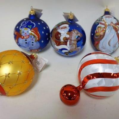 1153	CHRISTOPHER RADKO LOT CHRISTMAS ORNAMENTS, LOT OF 5, LARGEST IS APPROXIMATELY 6 IN
